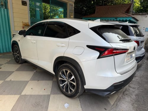 Lexus NX 300 2018 Full