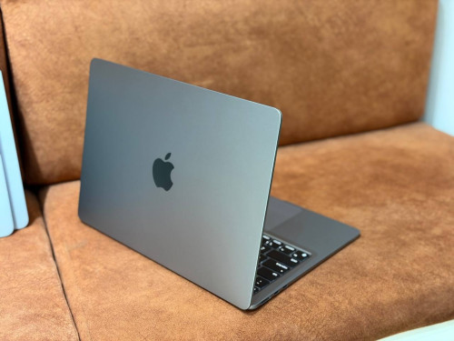 MacBook Air 2022 ( 99% )Apple M2 Chip, RAM 16GB, SSD 256GB