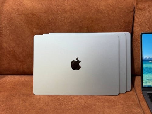 MacBook Air 2022 ( 99% )Apple M2 Chip, RAM 16GB, SSD 256GB