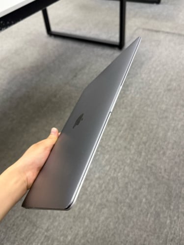 MacBook Air M1 (2020) 256G 420$