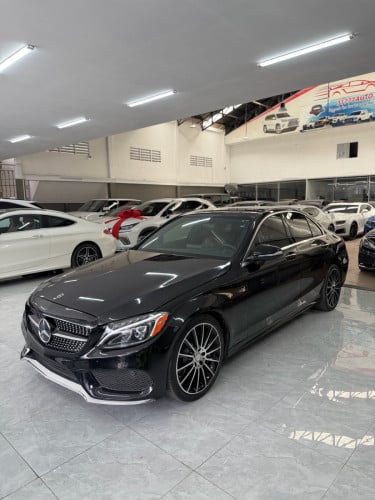 Mercedes Benz C300 AMG Package ក្នុងCherry🍒