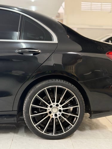 Mercedes Benz C300 AMG Package ក្នុងCherry🍒