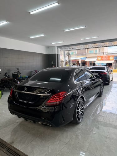 Mercedes Benz C300 AMG Package ក្នុងCherry🍒