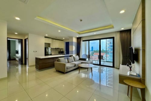 Modern 2 Bedrooms Apartment for RENT near BKK1 with Gym and Pool