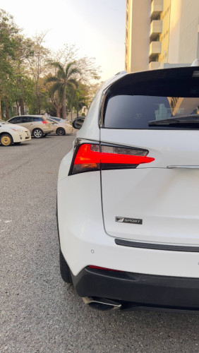 NX 200T F Sport ស្តុកថ្មី