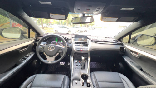 NX 200T F Sport ស្តុកថ្មី