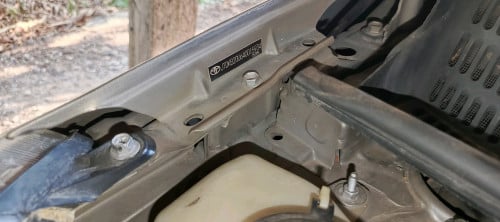Prius 04 hfull តម្លៃ 7900$ទីតាំង ប៉ៃលិន