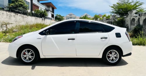 Prius 07 full option Turing កន្ទុយត្រីធំ អត់បុកប៉ះ រំលោះសុទ្ធបាន