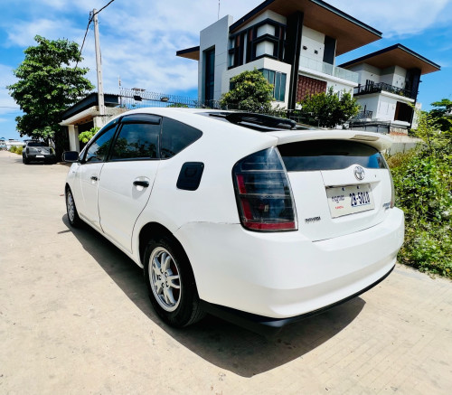Prius 07 full option Turing កន្ទុយត្រីធំ អត់បុកប៉ះ រំលោះសុទ្ធបាន
