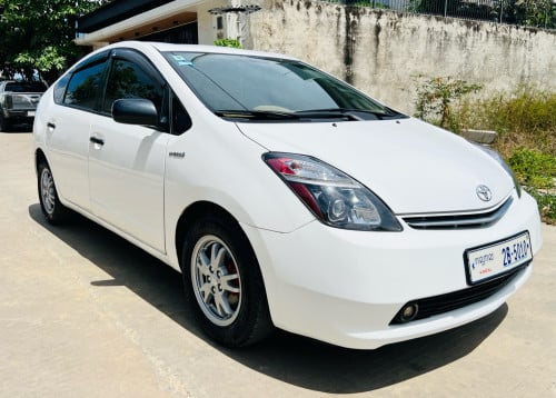 Prius 07 full option Turing កន្ទុយត្រីធំ អត់បុកប៉ះ រំលោះសុទ្ធបាន