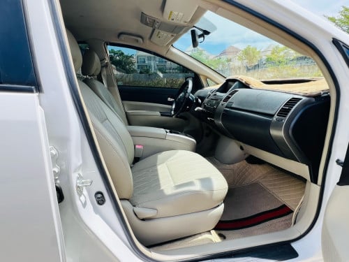 Prius 07 full option Turing កន្ទុយត្រីធំ អត់បុកប៉ះ រំលោះសុទ្ធបាន