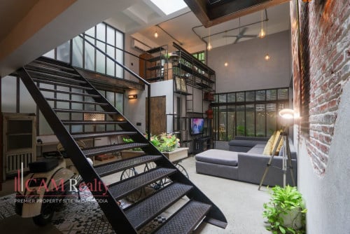 Renovated 3 Bedroom Townhouse For Rent in Tonle Basak