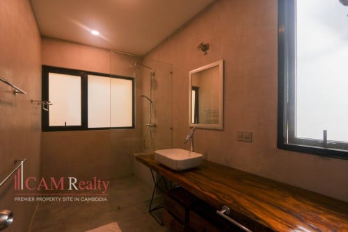 Renovated 3 Bedroom Townhouse For Rent in Tonle Basak