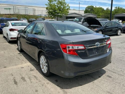 Toyota Camry Hybrid XLE 2013 Full Option