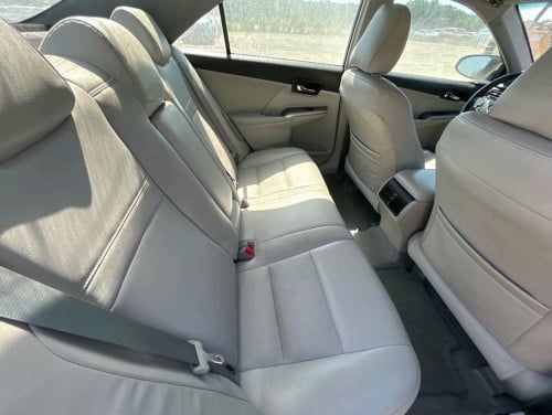 Toyota Camry Hybrid XLE 2013 Full Option