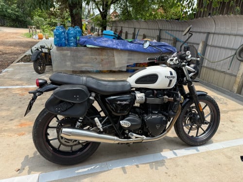 Triumph Speed Twin 900 2017