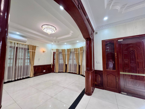 VILLA FOR RENT AT BKK1, PHNOMPENH