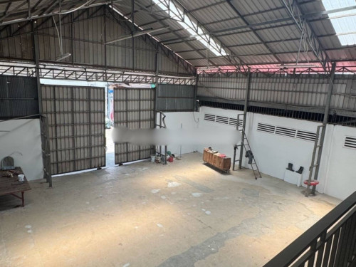 Warehouse for rent
