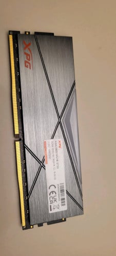 XPG RAM DDR4 16GB 3600 / GAMING PC