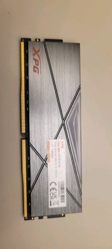 XPG RAM DDR4 16GB 3600 / GAMING PC