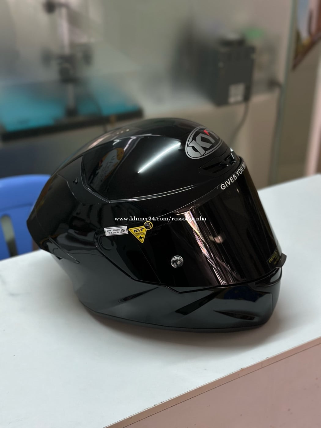 KYT TT-COURSE Size L (Free Y20 helmet Bluetooth)