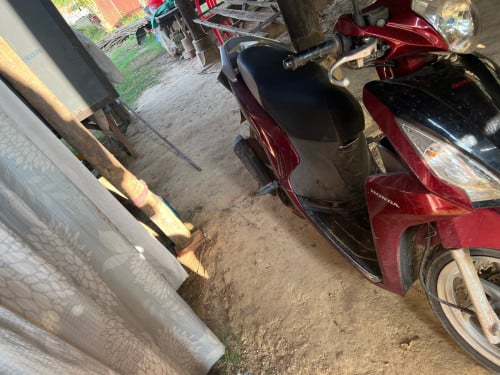 ម៉ូតូលក់