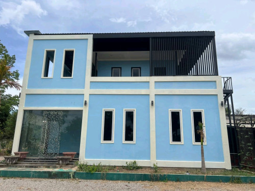 ផ្ទះទទេសម្រាប់លក់