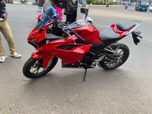 ម៉ូតូលក់