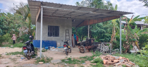 ដីនឹងផ្ទះលក់បន្ទន់