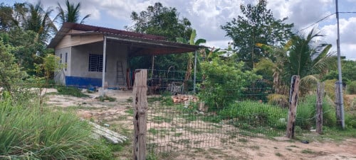 ដីនឹងផ្ទះលក់បន្ទន់