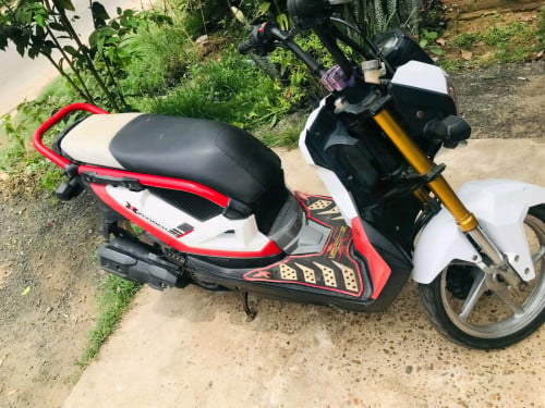 ម៉ូតូនៅគួសម