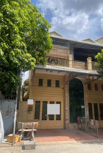 ផ្ទះលក់ក្នុងបុរីលីមឈាងហាក់ចំការដូង