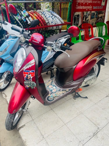 ស្កុបពី012សាណុំតាន់450$មានកាតគុបពី081971363/061516190