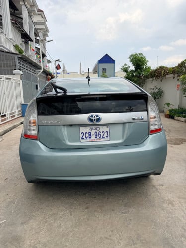 ម្ចាស់លក់ប្រញ៉ាប់ 013 plugin hybrid
