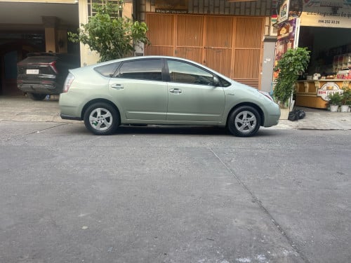 ឡានលក់ឆ្នាំ06ម្ចាស់ដើមលក់9800$ទាក់ទង098311021
