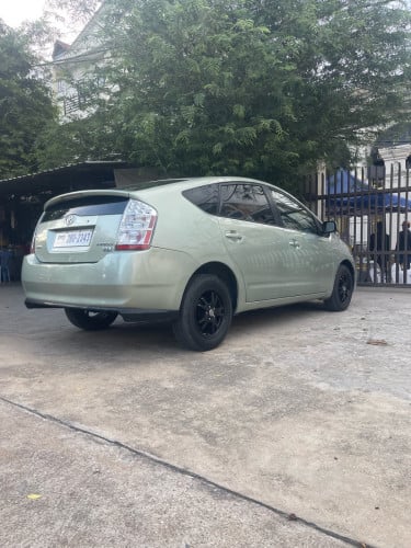 ឡានលក់ឆ្នាំ06ម្ចាស់ដើមលក់9800$ទាក់ទង098311021