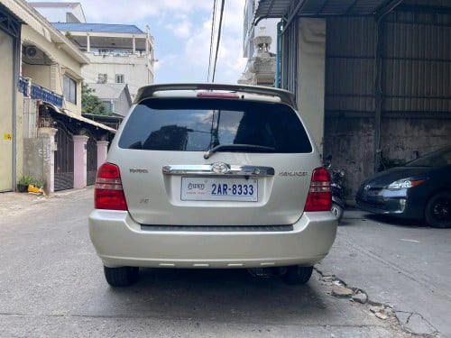 ឡានលក់2002ហ្វូប៉ុងមួយថ្នាំហ្សុីនមួយជុំ