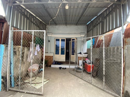 ឡៃឡង់ផ្ទះល្វែង 25,000$ ម្ចាស់បន្ទាន់លុយបង់ធនាគារ ក្រុងតាខ្មៅ