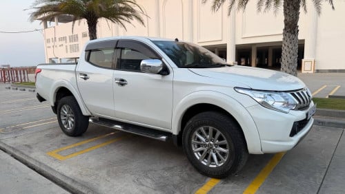 លក់mitsubishi triton 2016 full option ឆ្វេងសុីនឡានស្អាតអត់បុក