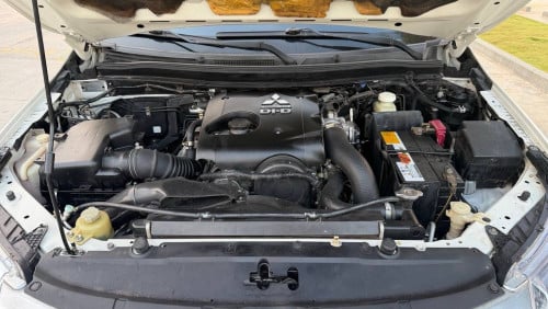 លក់mitsubishi triton 2016 full option ឆ្វេងសុីនឡានស្អាតអត់បុក