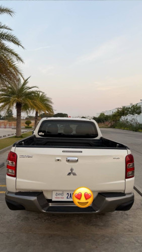 លក់mitsubishi triton 2016 full option ឆ្វេងសុីនឡានស្អាតអត់បុក