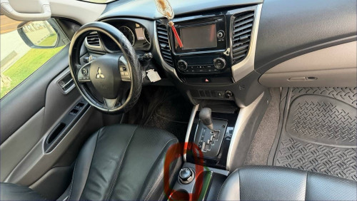 លក់mitsubishi triton 2016 full option ឆ្វេងសុីនឡានស្អាតអត់បុក
