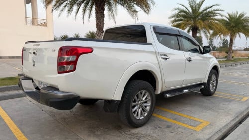 លក់mitsubishi triton 2016 full option ឆ្វេងសុីនឡានស្អាតអត់បុក