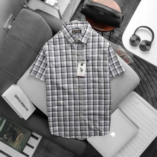 អាវក្រណាត់ដៃខ្លី / Short-Sleeve Plaid Shirt