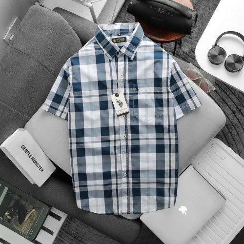 អាវក្រណាត់ដៃខ្លី / Short-Sleeve Plaid Shirt