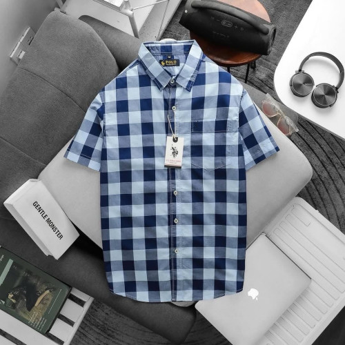 អាវក្រណាត់ដៃខ្លី / Short-Sleeve Plaid Shirt