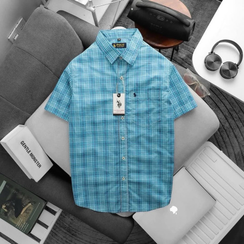 អាវក្រណាត់ដៃខ្លី / Short-Sleeve Plaid Shirt