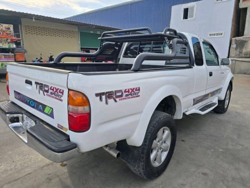 លក់ឡាធូរថ្លៃ Toyota Tacoma ឆ្នាំ2000 V4 P1