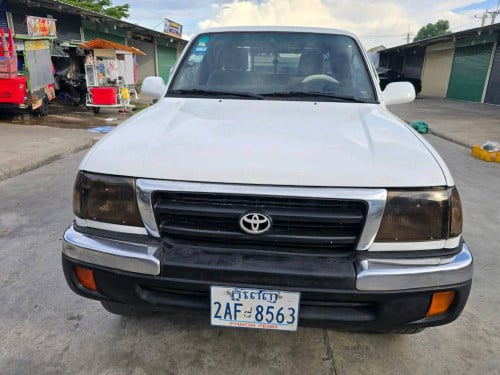 លក់ឡាធូរថ្លៃ Toyota Tacoma ឆ្នាំ2000 V4 P1