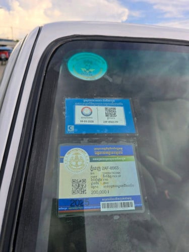 លក់ឡាធូរថ្លៃ Toyota Tacoma ឆ្នាំ2000 V4 P1